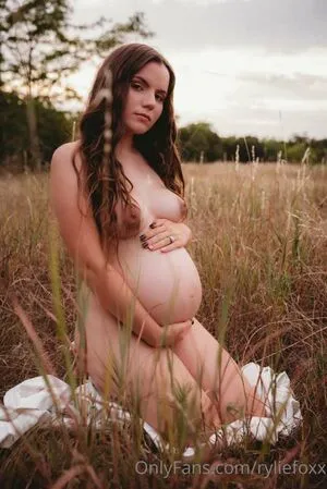 Ryliefoxx Thumbnail Picture