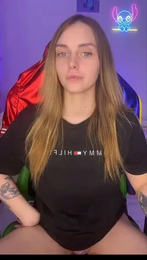 S T I T C H Thumbnail Picture