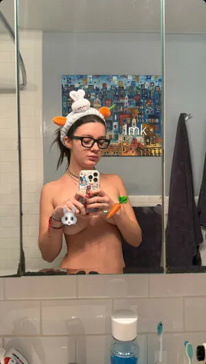 Sabrina Fuentes Thumbnail Picture