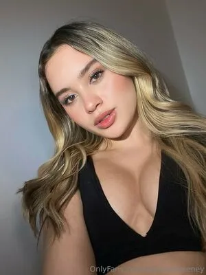 Sabrinasweeney OnlyFans Leaked Free Thumbnail Picture - #3ZSpDbmGyc