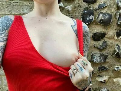 Sabyra Thumbnail Picture