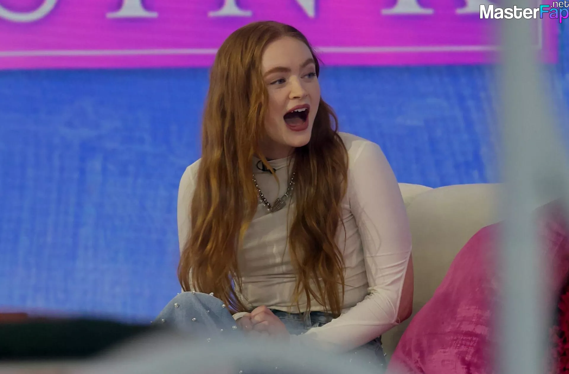 Sadie sink r34