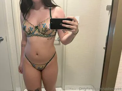 Sadieskyee OnlyFans Leaked Free Thumbnail Picture - #oGvMUyYllo