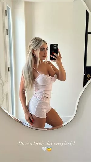 Saffron Barker OnlyFans Leaked Free Thumbnail Picture - #ECqoSS6Hdf