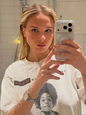 Sagafrost OnlyFans Leaked Free Thumbnail Picture - #8LLpQuglbu