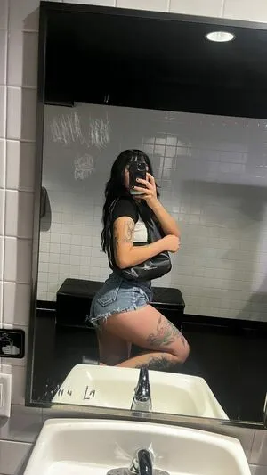 Sail0rwaifu Thumbnail Picture