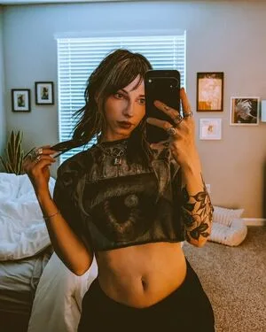 Sailorbeeee OnlyFans Leaked Free Thumbnail Picture - #0Aph4ppil1