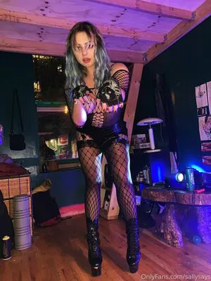 Sallysays Thumbnail Picture
