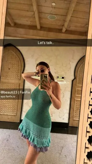 Salma Bennani Thumbnail Picture