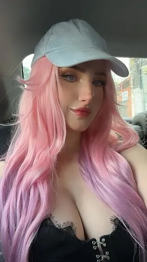 Samanta Bravin Thumbnail Picture