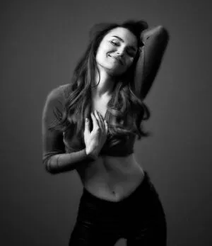 Samantha Barks Thumbnail Picture