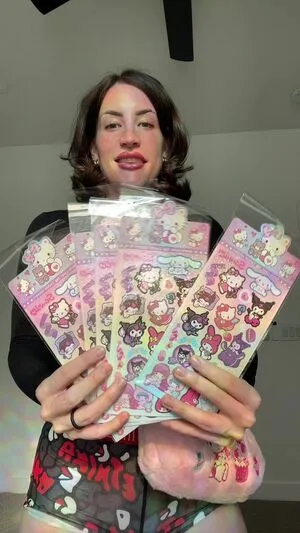 Samantha Gonzalez Thumbnail Picture