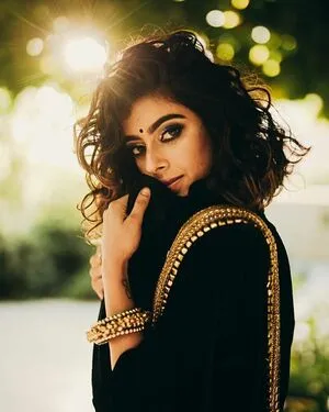 Samicamusic OnlyFans Leaked Free Thumbnail Picture - #Xmmyu8Loi5