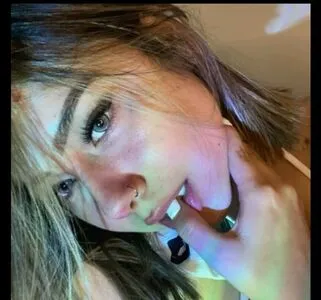 Sammbunny Thumbnail Picture