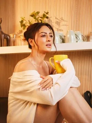 Sandeepa Dhar OnlyFans Leaked Free Thumbnail Picture - #EBFMUN0FAt
