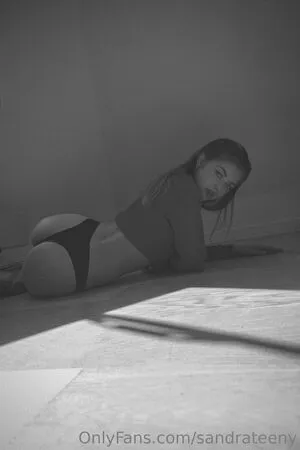 Sandra Tiny OnlyFans Leaked Free Thumbnail Picture - #K35UnP7wK1