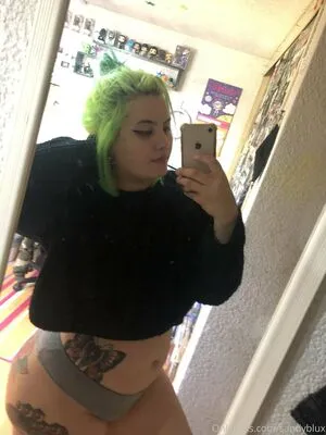 Sandy Azulita Thumbnail Picture