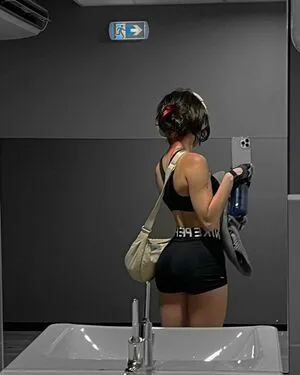 Sanymaaa OnlyFans Leaked Free Thumbnail Picture - #P4LebENZA2
