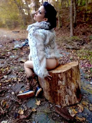 Sarah Bear Thumbnail Picture