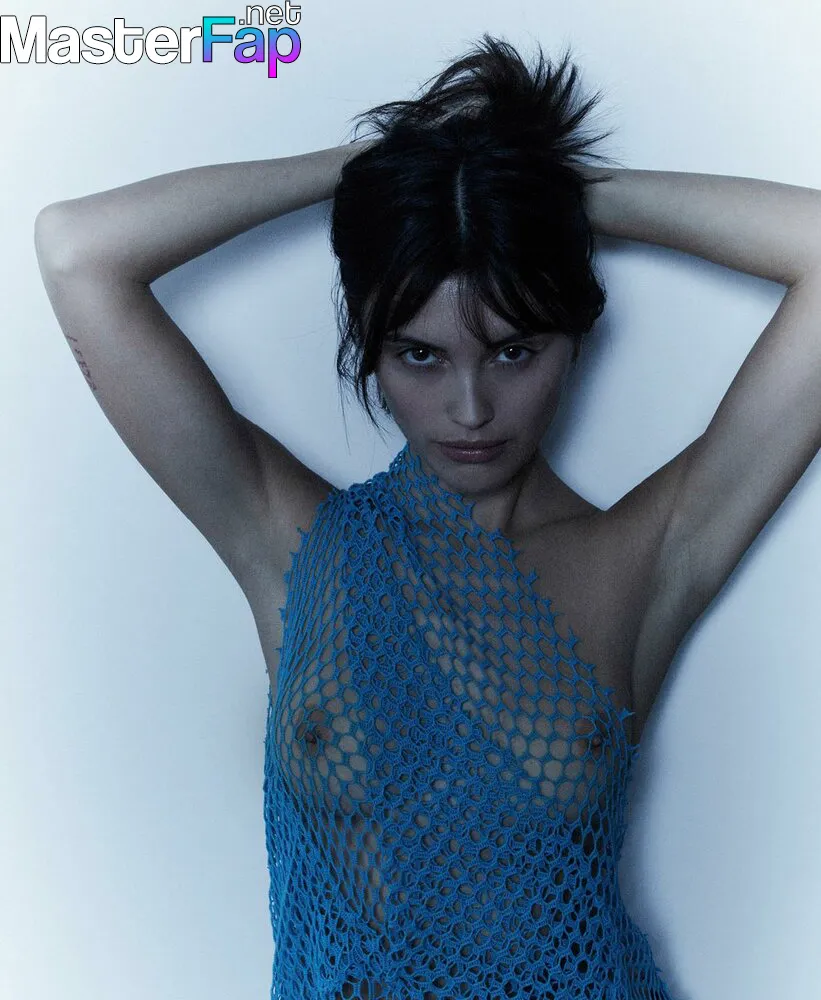 Sarah ellen nude