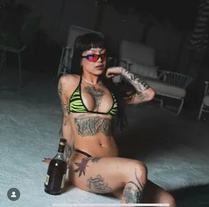 Sarah Lo Thumbnail Picture
