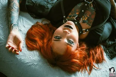 Sarahinkzed Thumbnail Picture