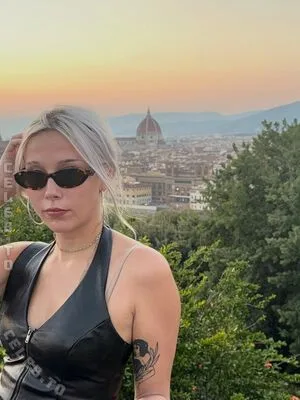 Sarahtoninx9 OnlyFans Leaked Free Thumbnail Picture - #4HbpixdOY9