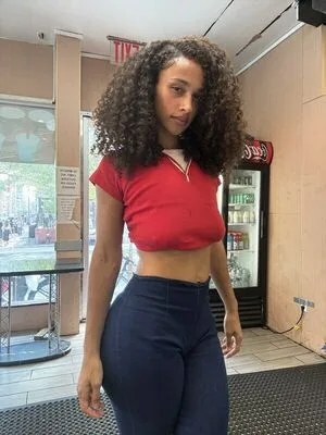 Sarina OnlyFans Leaked Free Thumbnail Picture - #4TMTP2OgRo