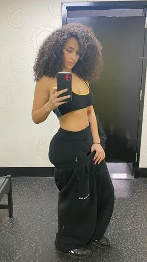 Sarina Thumbnail Picture