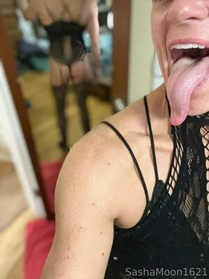 Sashamoon1621 OnlyFans Leaked Free Thumbnail Picture - #xmURpusW2w