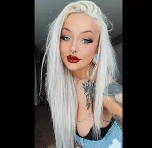 Screamqueen68 OnlyFans Leaked Free Thumbnail Picture - #xb1G9cecLw