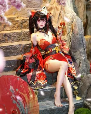 Seeu Cosplay Thumbnail Picture