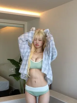 Sejinming OnlyFans Leaked Free Thumbnail Picture - #JsUHXZo8SO