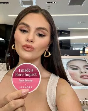 Selena Gomez OnlyFans Leaked Free Thumbnail Picture - #7XVTWkYWO2