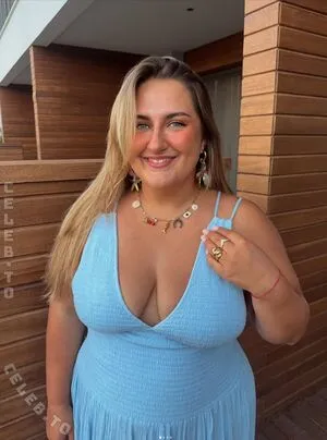 Selfie Sandra Thumbnail Picture