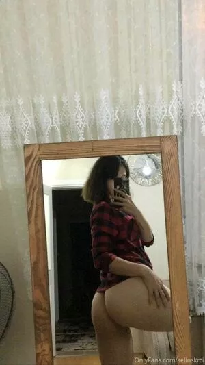 Selin OnlyFans Leaked Free Thumbnail Picture - #3EVvgte9CK