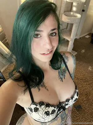 Sentientbees2 OnlyFans Leaked Free Thumbnail Picture - #6NzekSG7KN