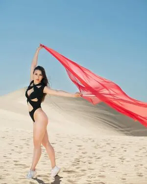 Seradances Thumbnail Picture