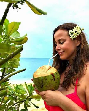 Serena Roberti OnlyFans Leaked Free Thumbnail Picture - #aflujRoDQN