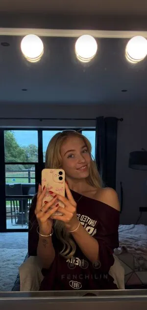 Serenasmithhh OnlyFans Leaked Free Thumbnail Picture - #SW4MdExMGS