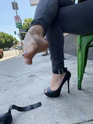 Serving Gaia OnlyFans Leaked Free Thumbnail Picture - #xEn8z87DOG
