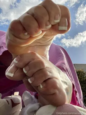 Servingfet OnlyFans Leaked Free Thumbnail Picture - #4JCbh63U1O