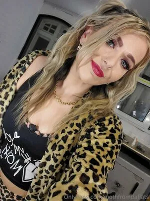 Session Moth Martina OnlyFans Leaked Free Thumbnail Picture - #VQ9oDLT7jo
