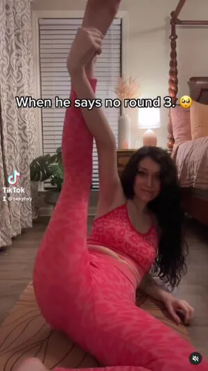 Sexy Hxy Thumbnail Picture