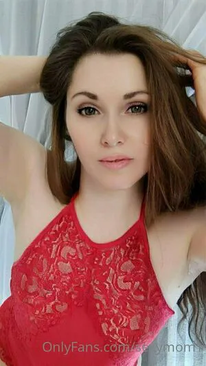 Sexymom1 Thumbnail Picture