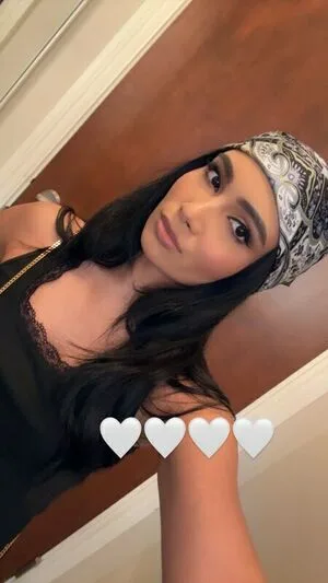 Shabreen Sabeer OnlyFans Leaked Free Thumbnail Picture - #X2Jze7Zs41