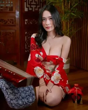 Shahnas OnlyFans Leaked Free Thumbnail Picture - #s4hlGdcDIF