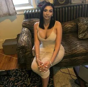 Shanyss Darilson Thumbnail Picture