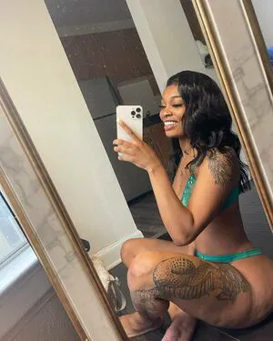 Sharondaduhdon Thumbnail Picture