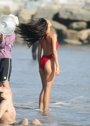 Shay Mitchell OnlyFans Leaked Free Thumbnail Picture - #1ZOxAwjb9p